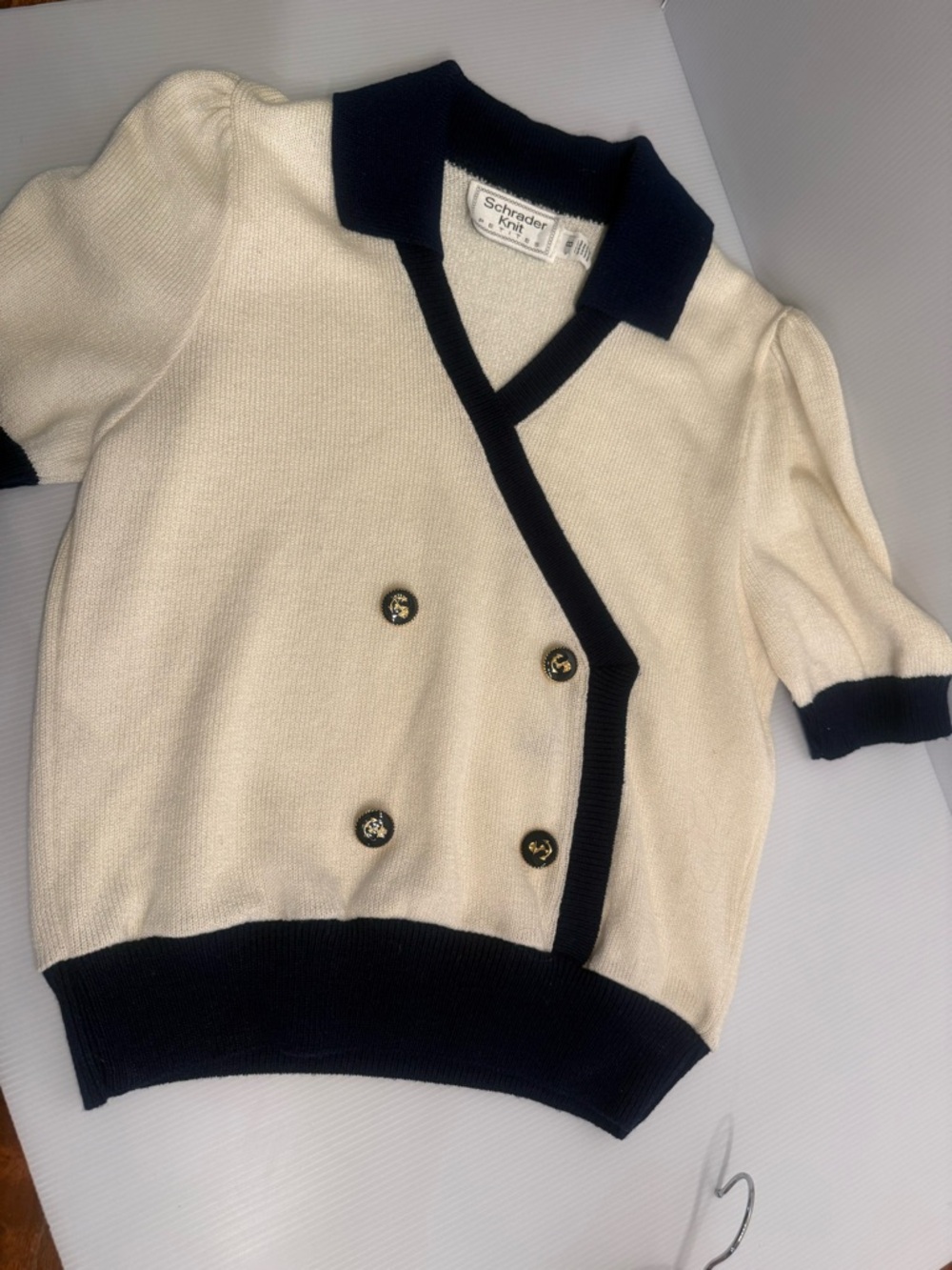 Vintage 80’s Cream Short-Sleeve Sweater with Navy Trim